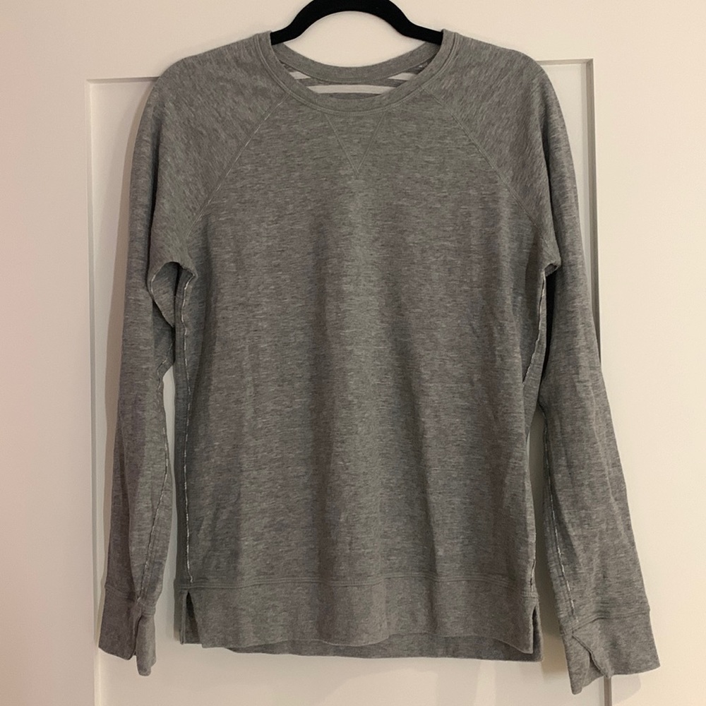 Lululemon light grey/striped reversible long sleeve top, size 8